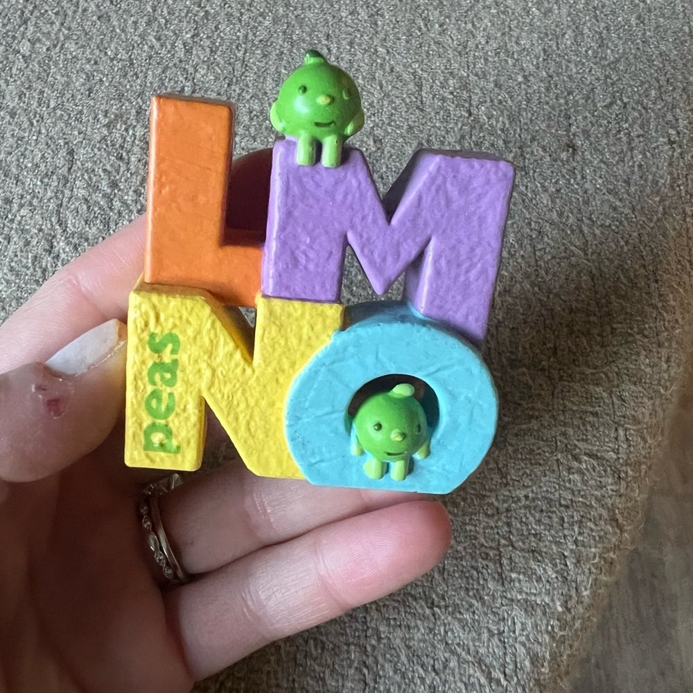 L M N O Peas Tonie
